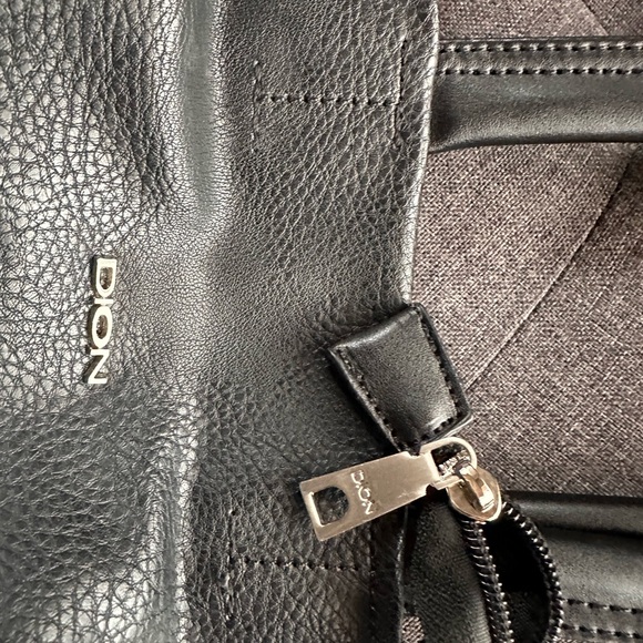 Classic Black Leather Tote - Picture 3 of 5